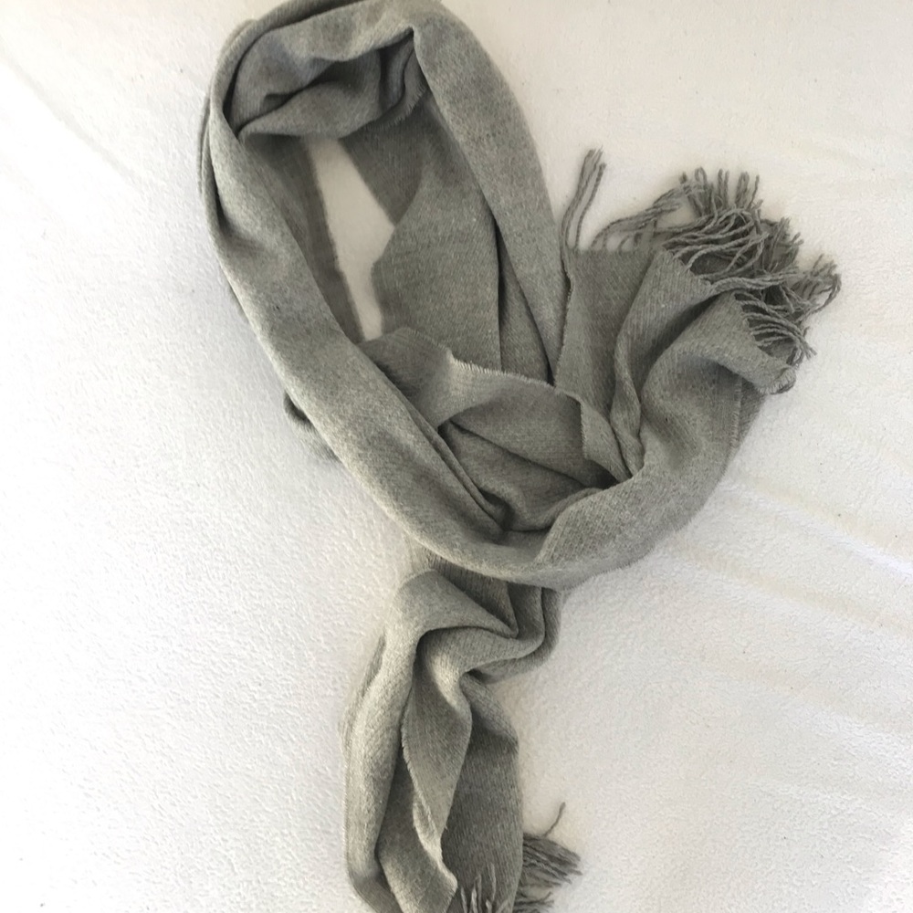 Fringed scarf